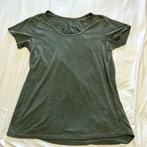 Olive tee, women’s medium